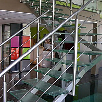 Escalier en verre
