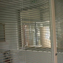 Vitrage isolant avec store intégré